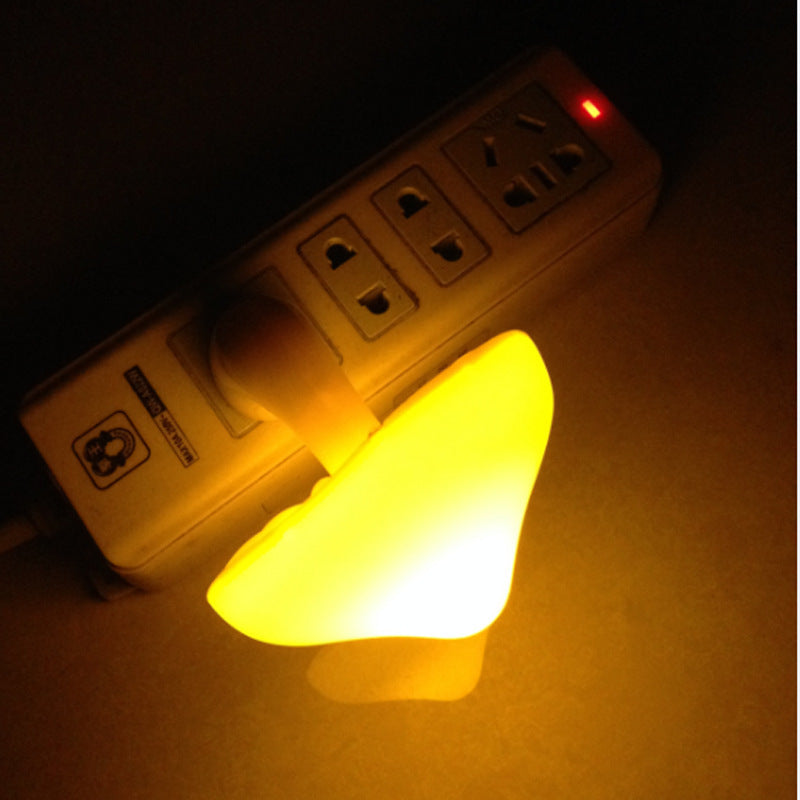 LED Mushroom Night Light with Smart Sensor – Plug-In Dusk to Dawn Wall Lamp Warm White Bedroom Ambient Lighting Decor