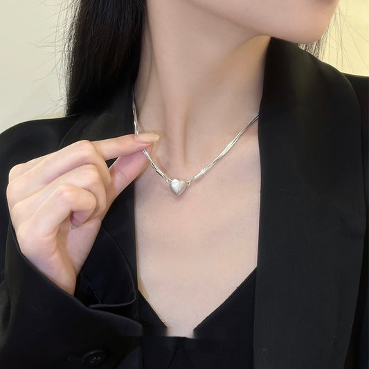 Magnetic Heart Pendant Necklace – Alloy Chain Love Necklace