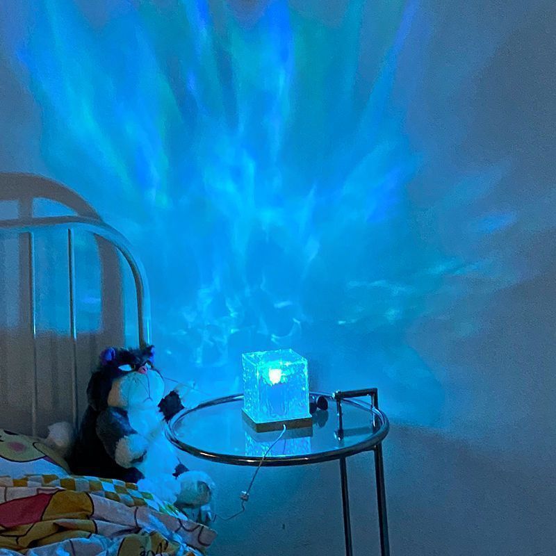 16-Color Water Ripple RGB Projection Lamp – Rotating Crystal Ambient Desk Light with Remote Control